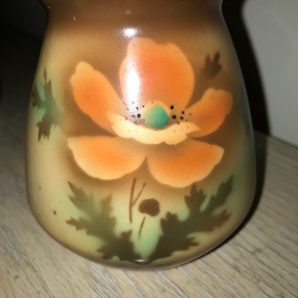 ANTIQUE/VINTAGE HAND PAINTED CZECHOSLOWSKIA VASE - Picture 9 of 10